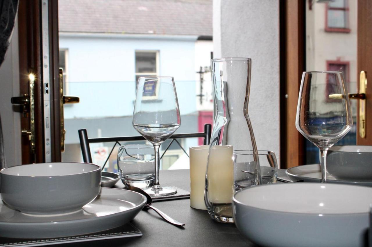 Boutique 2-Bed Town Centre Apartment Ballina  Exterior photo