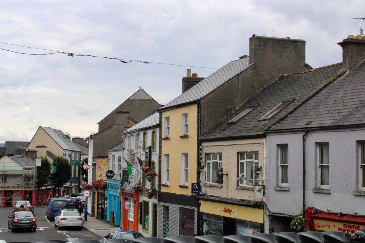 Boutique 2-Bed Town Centre Apartment Ballina  Exterior photo